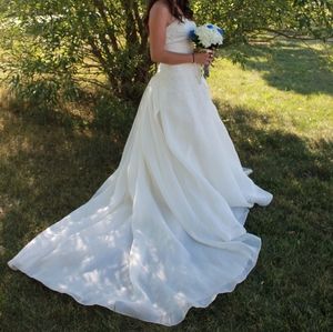 White By Vera Wang, Size 2